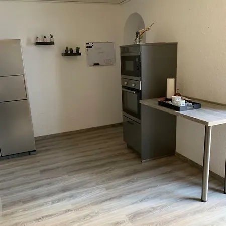 Gemutliche 3zkb Erdgeschosswohnung Mit 2 Balkonen * Lampertheim