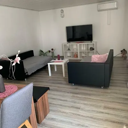 Gemutliche 3zkb Erdgeschosswohnung Mit 2 Balkonen * Lampertheim