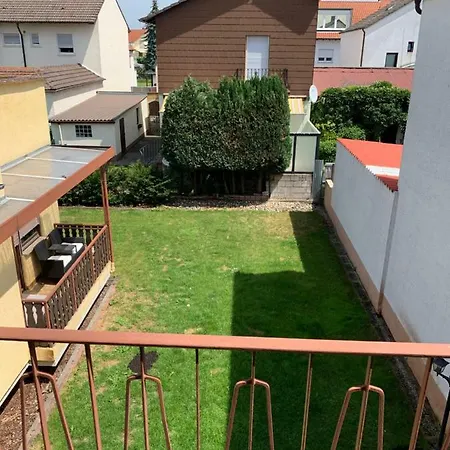 Gemutliche 3zkb Erdgeschosswohnung Mit 2 Balkonen * Lampertheim